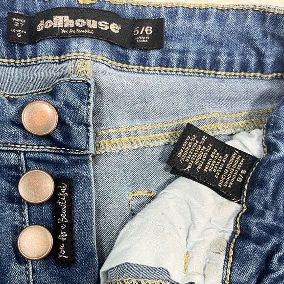 Dollhouse Long Distressed Denim Shorts Size 5 / 6 Juniors Jean Blue Button Fly - Picture 5 of 7